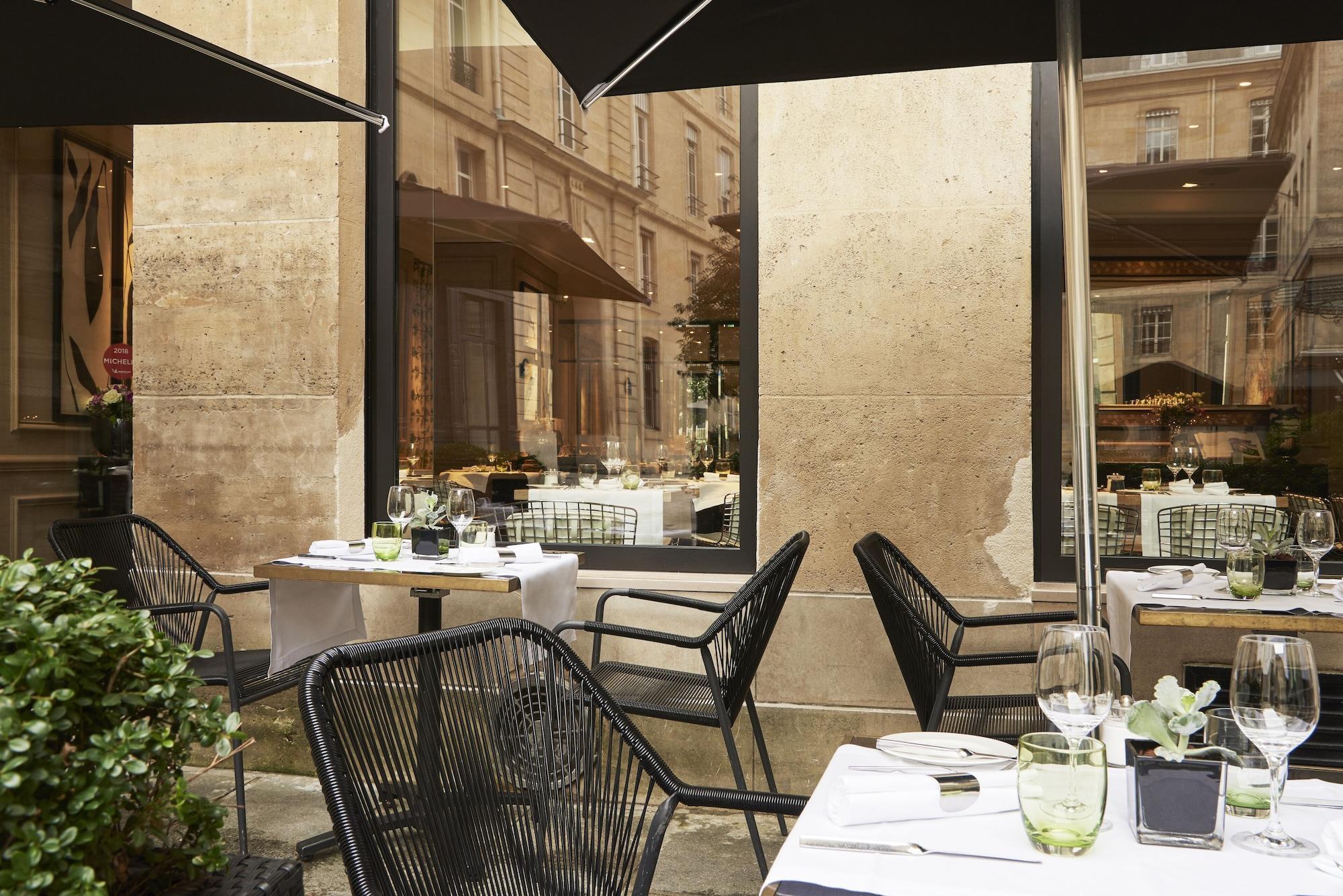 Grand Hotel Du Palais Royal Париж Экстерьер фото